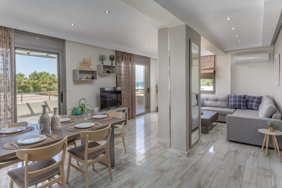 Living room, Seating area, Dining area