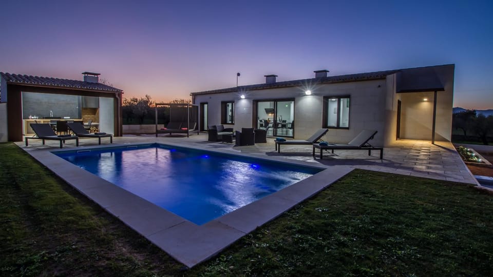 Patio, Garden, Balcony/Terrace, Swimming pool