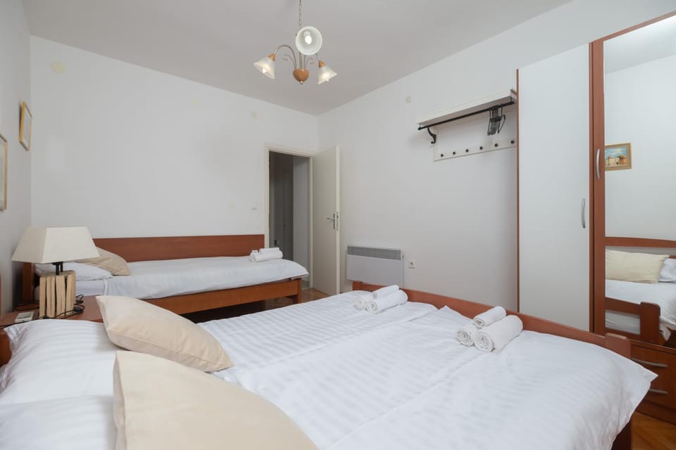 Apartment Val 2 Apartment in Zadar
