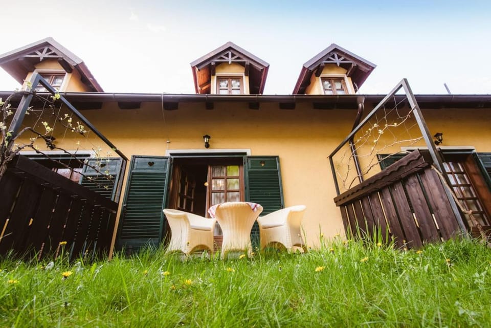 Patio, Balcony/Terrace
