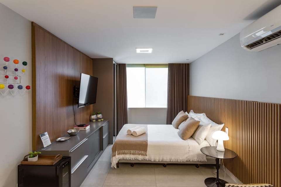 Communal lounge/ TV room, Bed, TV and multimedia, Decorative detail, Decorative detail, wardrobe, air conditioner, air conditioner
