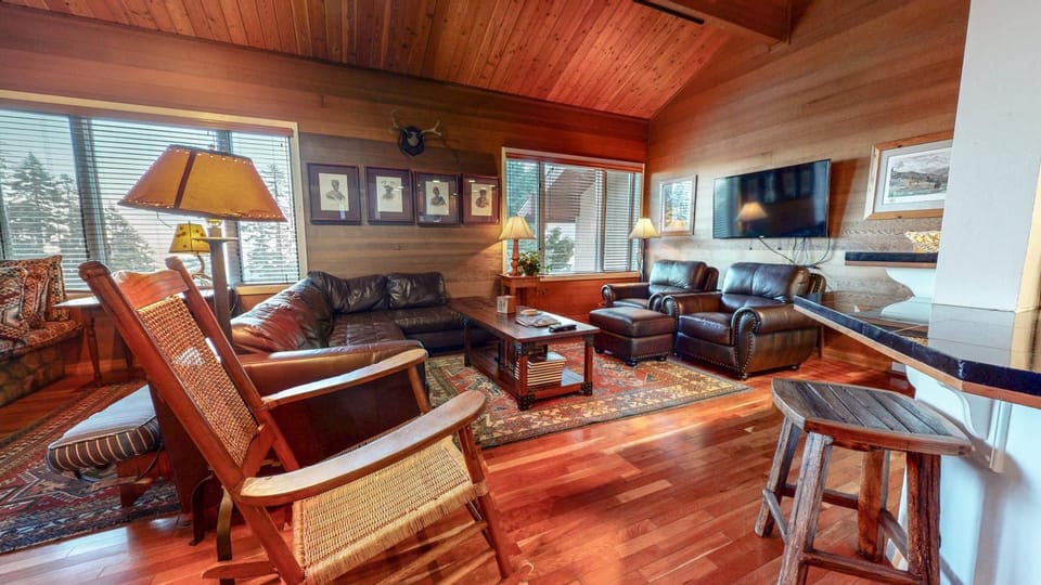 Bridges Townhome #09 Condo Apartment in Mammoth Lakes