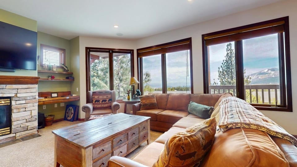 Eagle Run #212 Condo Apartment in Mammoth Lakes