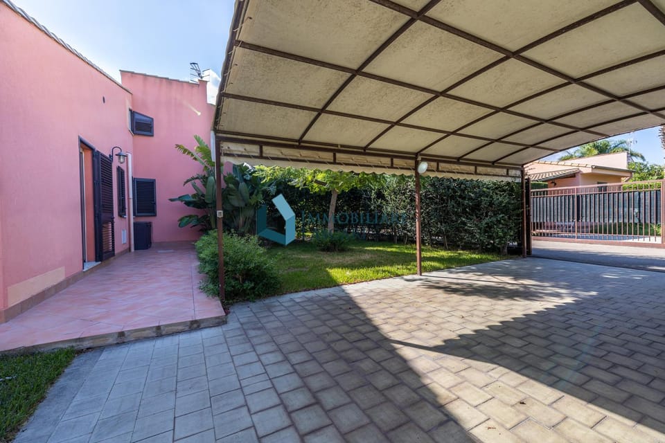 Garden, Parking