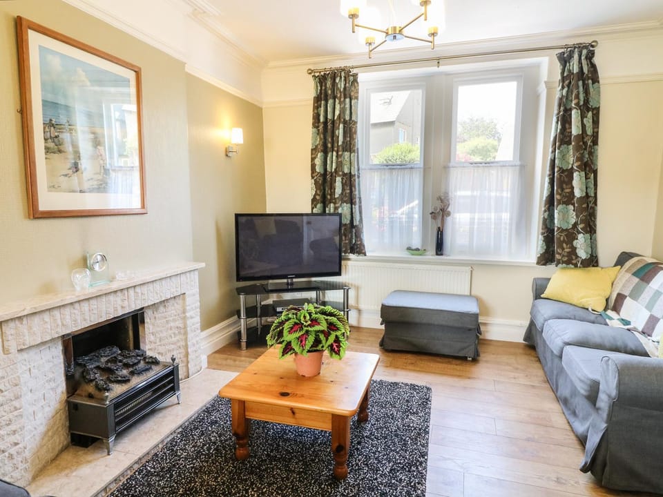 Riverside View House in England