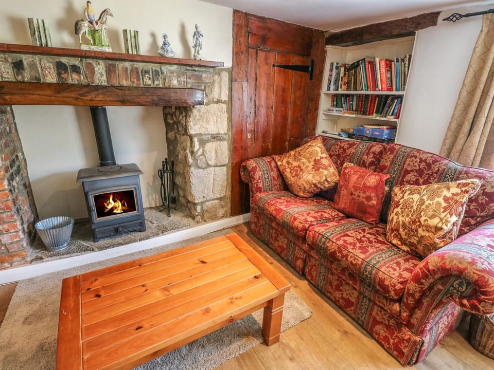 Hill Farm Cottage House in Freshwater