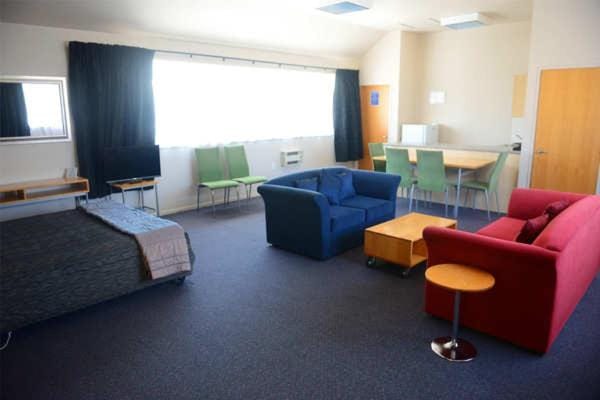 Victoria Court Motor Lodge - Spa & Free Parking Motel in Wellington