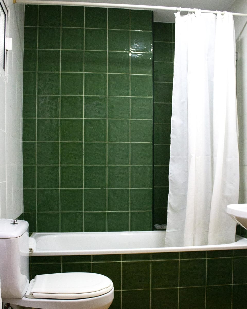 Bathroom, Bath
