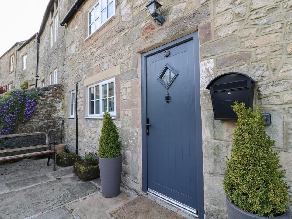 Daisy Cottage House in Derbyshire Dales District