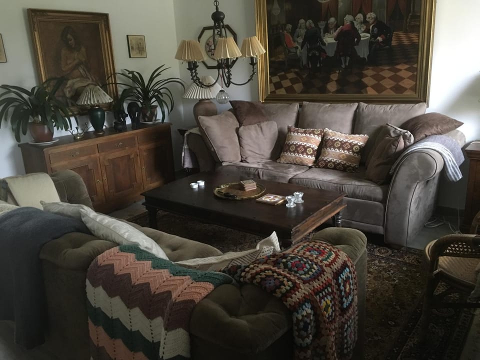 Living room, Lounge or bar