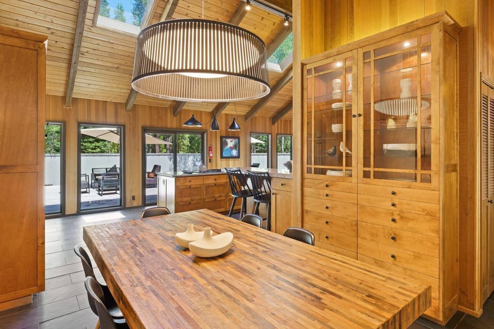 2 Pioneer House in Sunriver