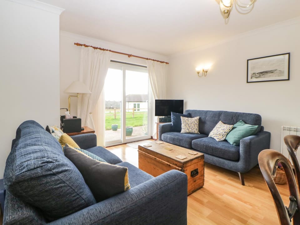 Broom Cottage House in East Devon District