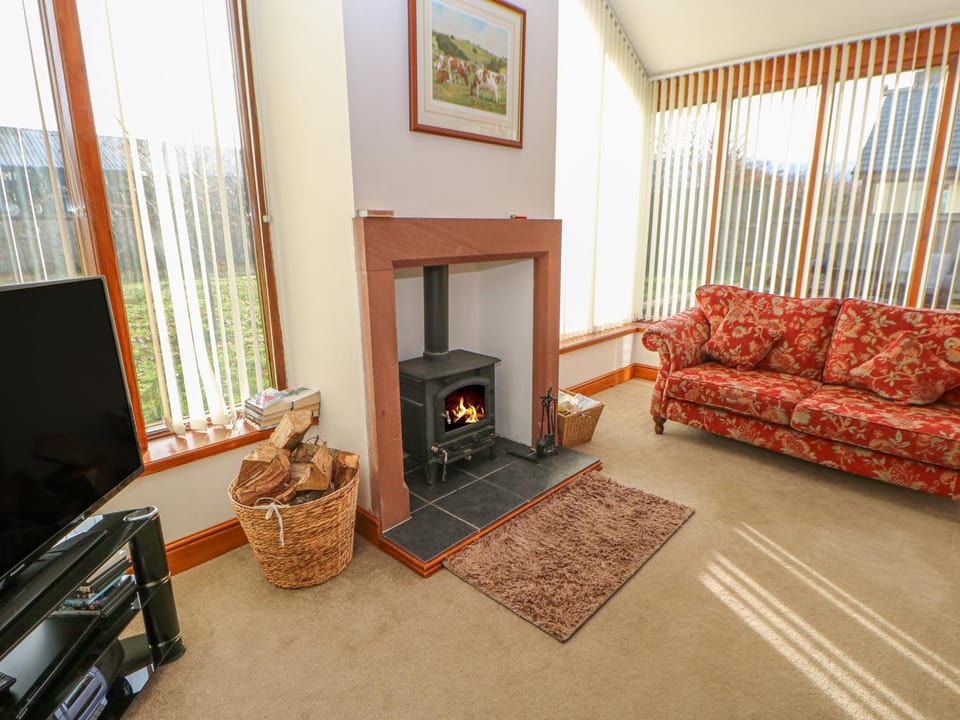 Swift Cottage House in Brampton