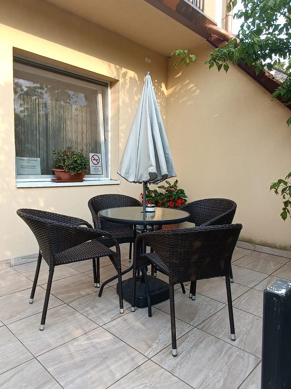 Property building, Balcony/Terrace