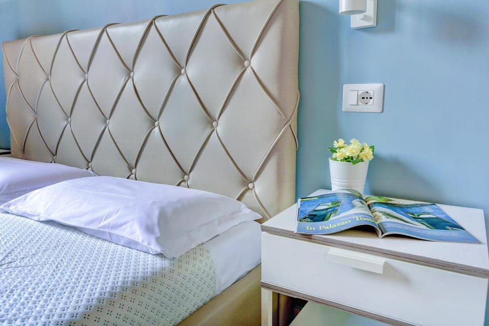 Holiday Sunny Roma B&B Bed and Breakfast in Rome