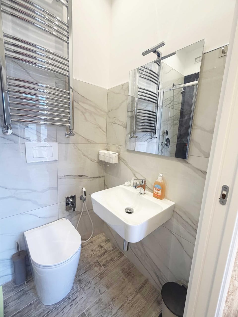 Vatican Garden Apartment in Rome