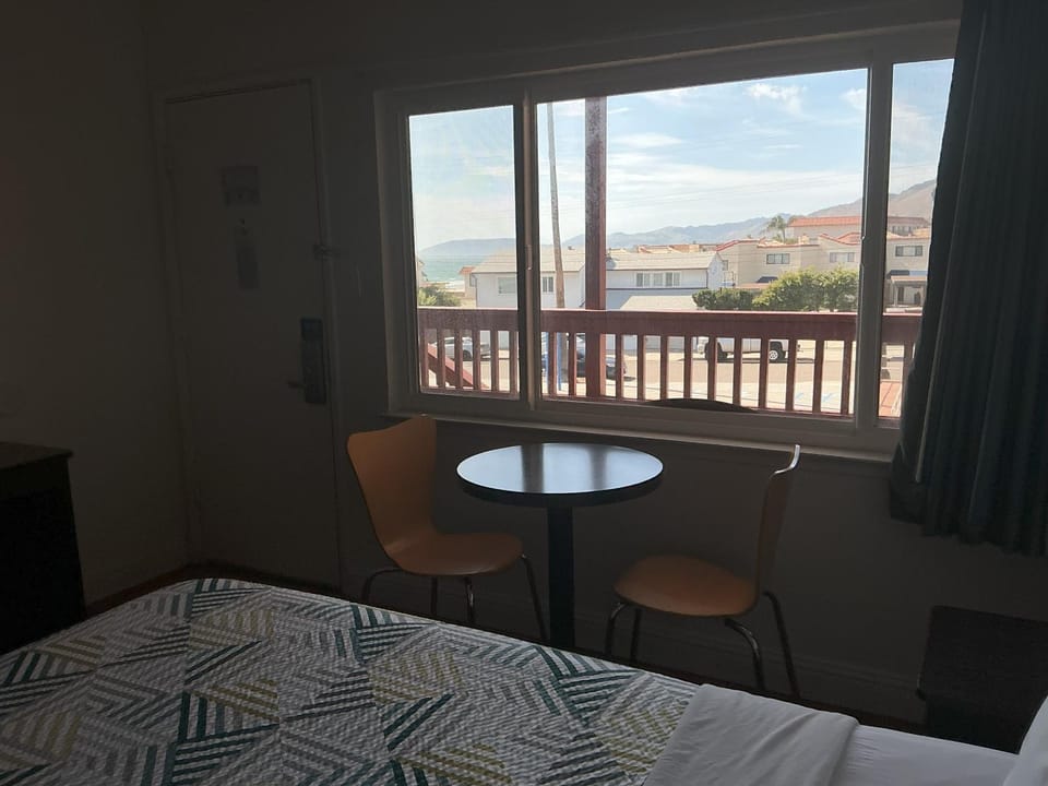 Seating area, Mountain view, Sea view