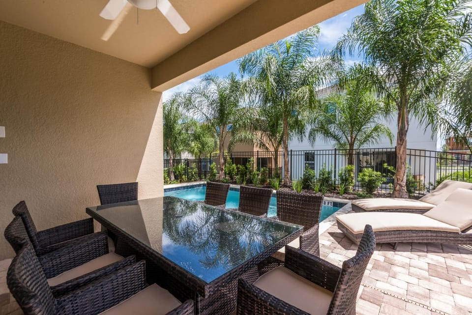 Patio, Swimming pool