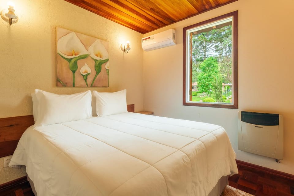 Bed, air conditioner