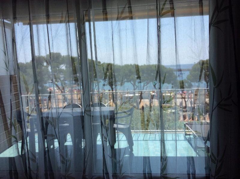 Balcony/Terrace, Lounge or bar, Beach