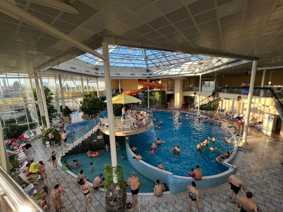 Seating area, Swimming pool