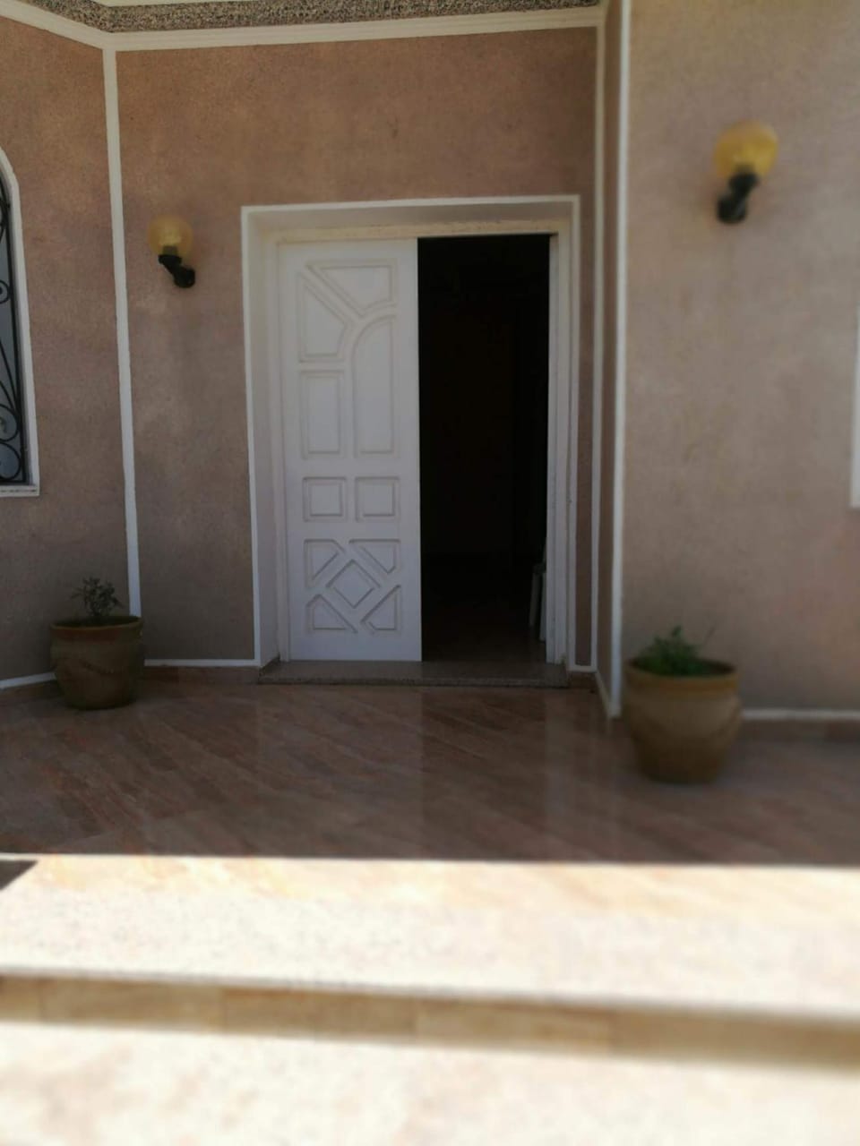 Property building, Facade/entrance