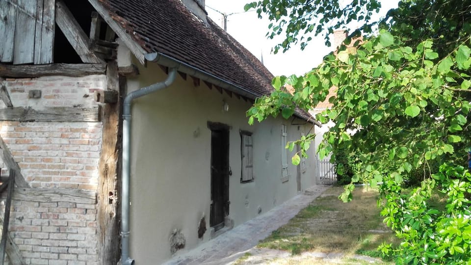 La Petite Maison House in Centre-Val de Loire