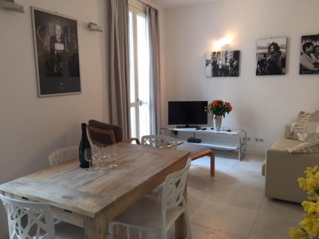 Napoleon Apartment in Cannes