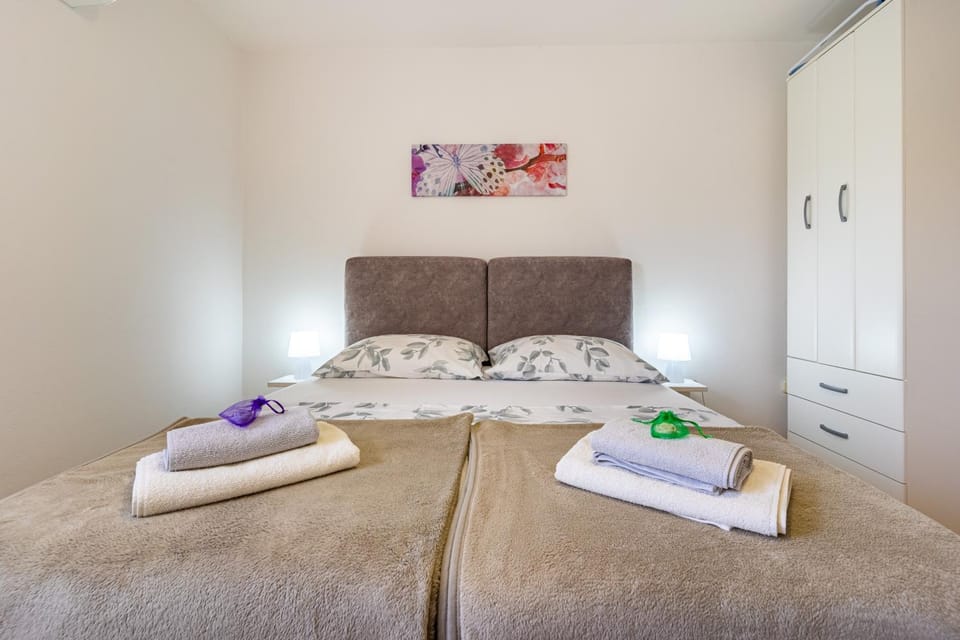 The Rožolina room Bed and Breakfast in Cres