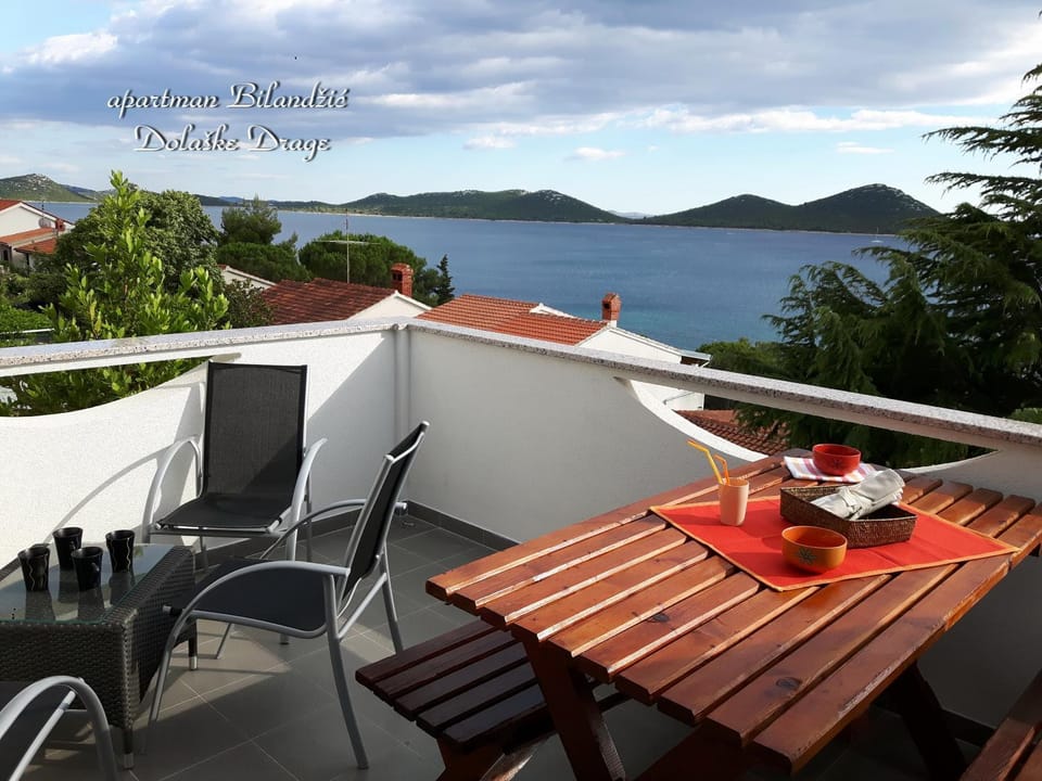 Balcony/Terrace, City view, Sea view, Street view
