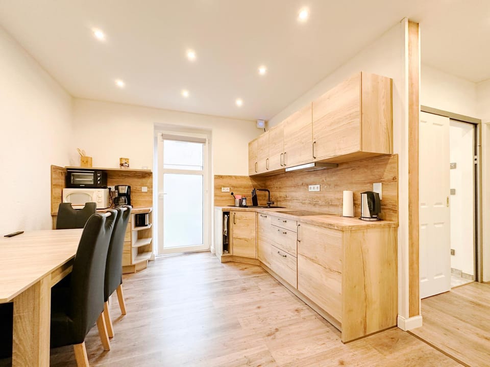 Kitchen or kitchenette, kitchen