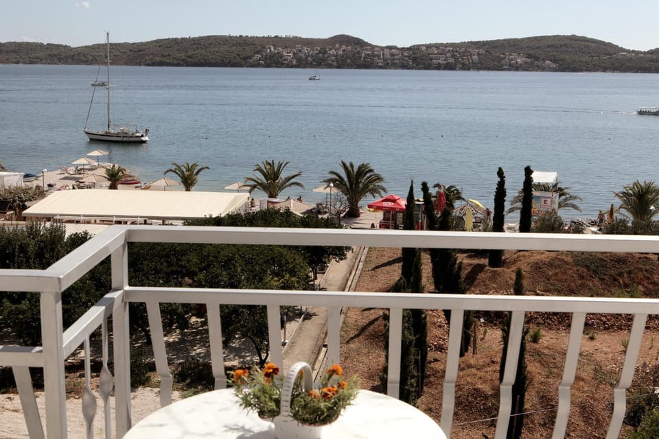 Balcony/Terrace, Beach, On site