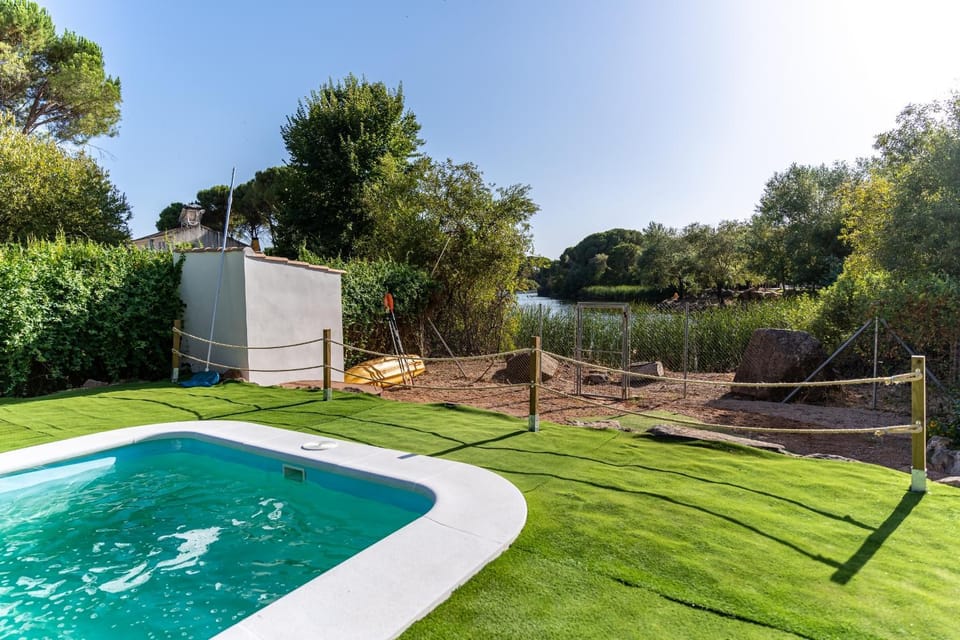 Casa El Capricho del lago Country House in Andalusia