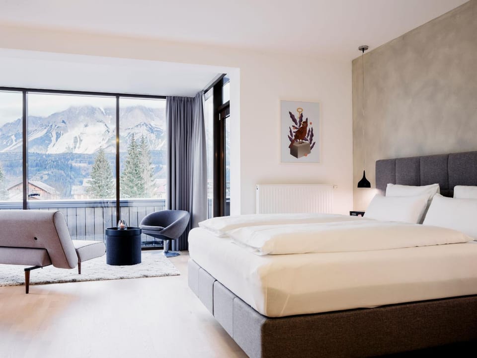 Bed, Photo of the whole room