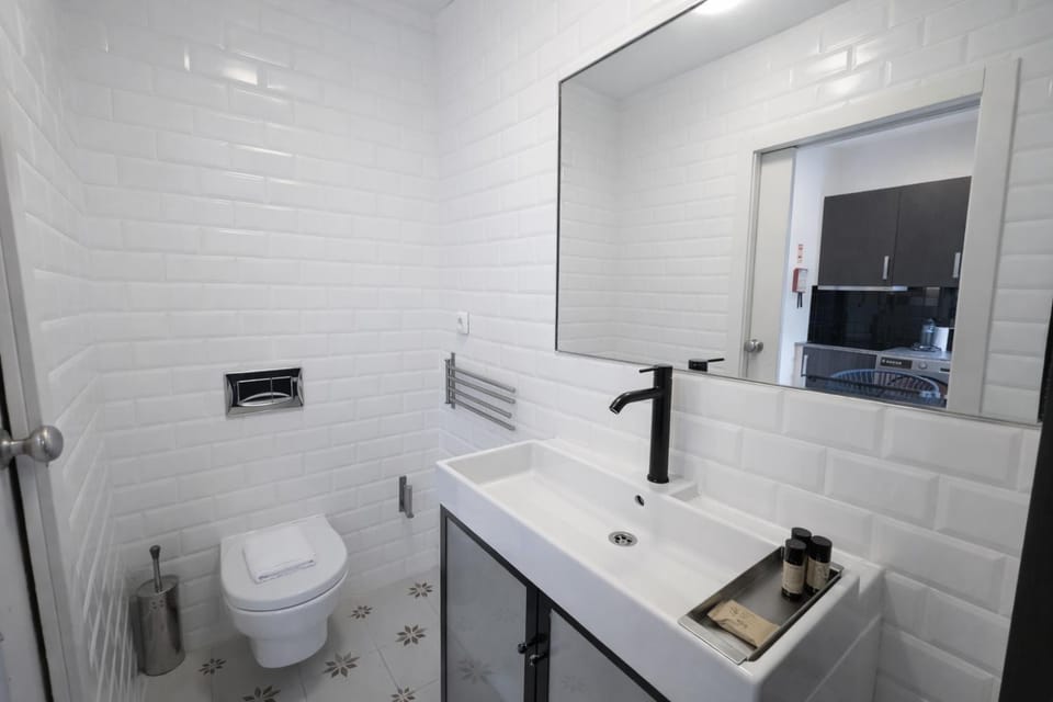 Toilet, Bathroom