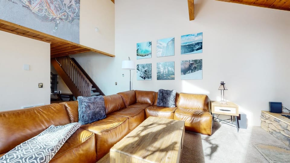 Val D'Isere #35 Condo Apartment in Mammoth Lakes