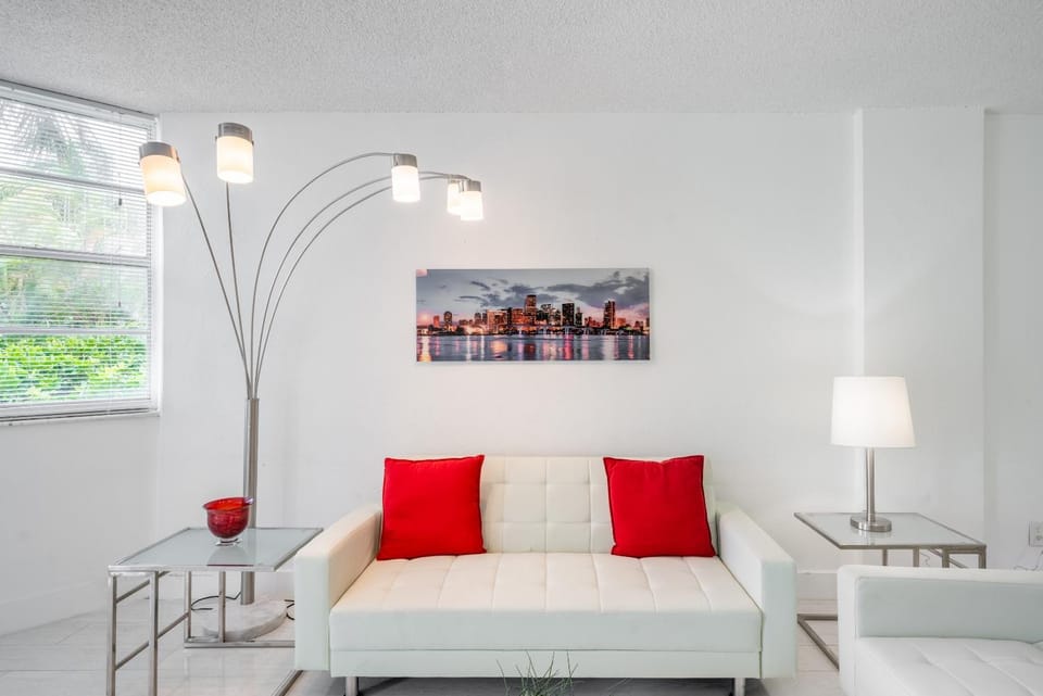 Sunny Isles Ocean Reserve Superb Condo Apartments Apartment hotel in Sunny Isles Beach