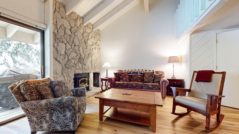 Snowcreek I #82 Condo Apartment in Mammoth Lakes