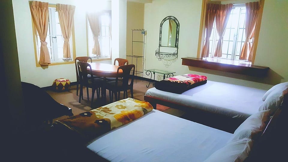 The crystal castle Bed and Breakfast in Nuwara Eliya