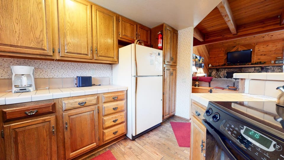 Snowflower #81 Condo Apartment in Mammoth Lakes