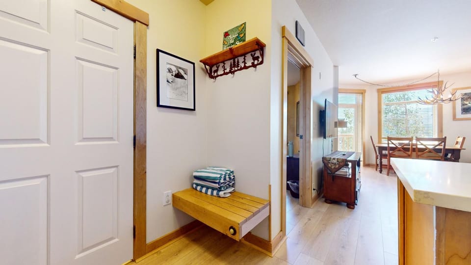 Sunstone #103 Condo Apartment in Mammoth Lakes