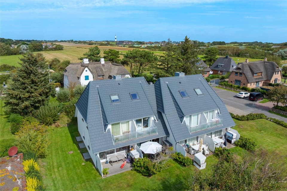 Property building, Bird's eye view