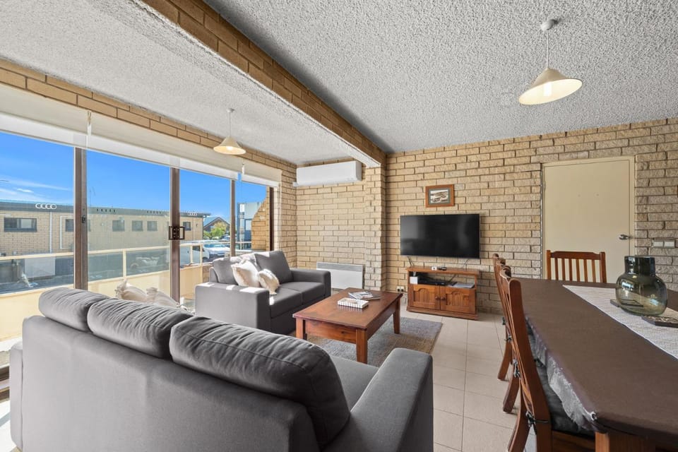 Central Park 4 - 3BR Ground Floor Apartment l Central Location House in Jindabyne