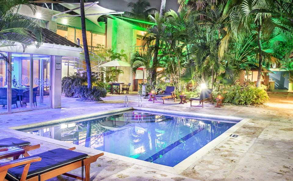 Swimming pool