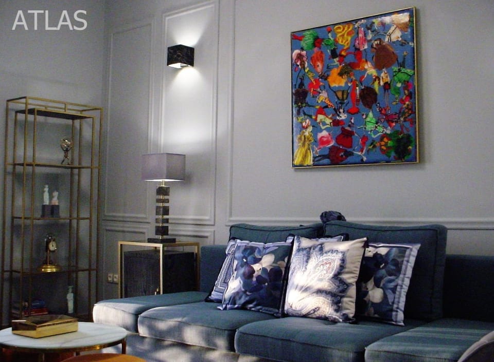 Library, Living room