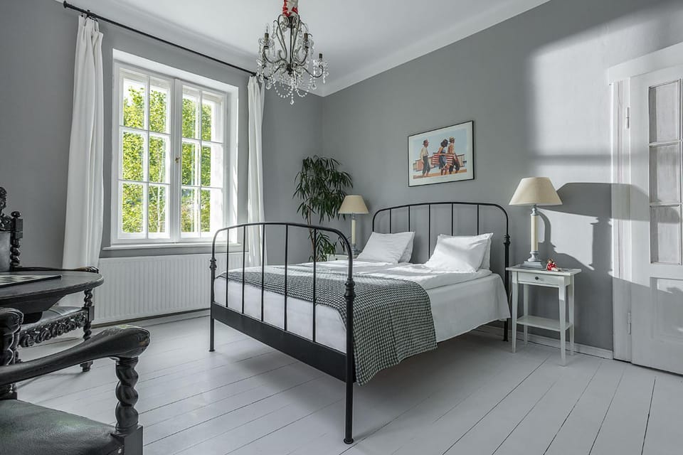 Bed, Photo of the whole room, Bedroom, Garden view