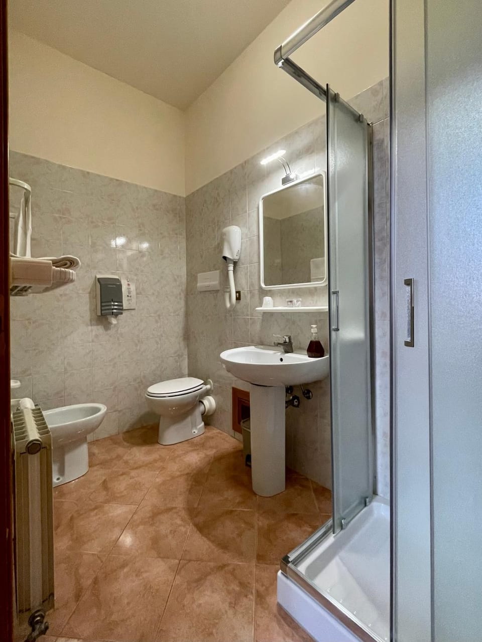 Shower, Toilet, Bathroom, bidet, hair dryier, towels