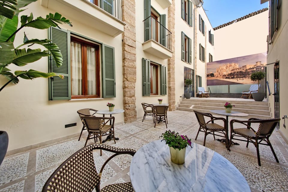 Patio, Balcony/Terrace, Swimming pool