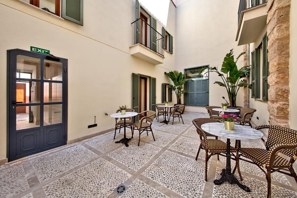 Patio, Balcony/Terrace, Swimming pool