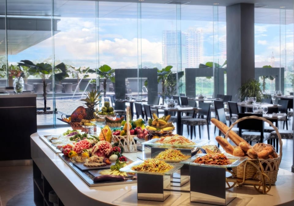 Food and drinks, Buffet breakfast